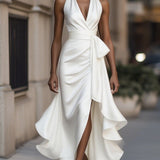 Karolína | Saténové šaty s volánky a halter výstřihem