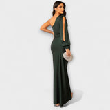 Julie – Elegantní šaty s rafinovaností