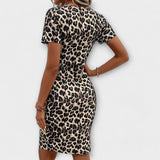 Stylové šaty s leopardím potiskem