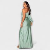 Julie – Elegantní šaty s rafinovaností