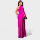 Julie – Elegantní šaty s rafinovaností